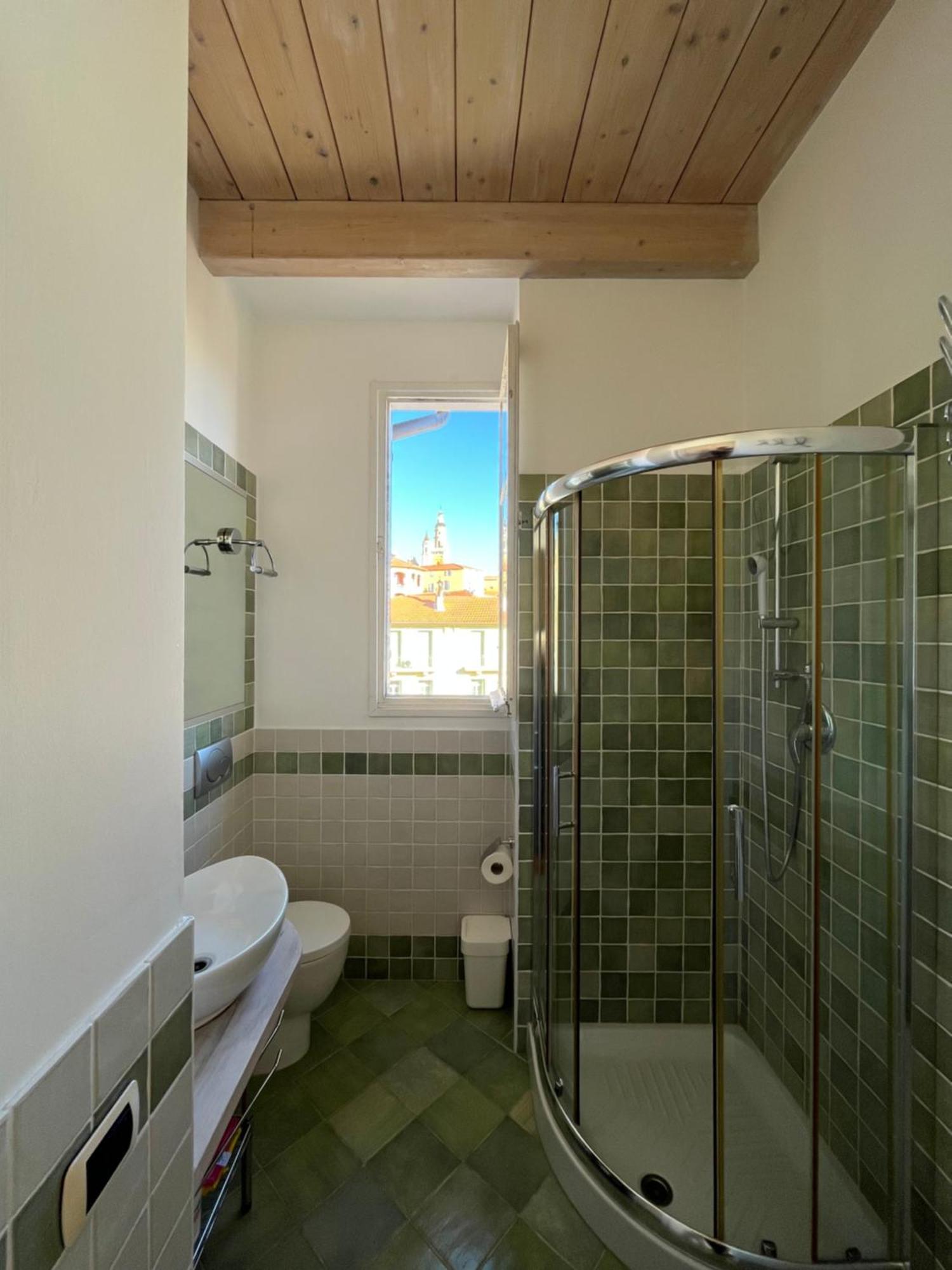 Maison Re- Splendido Appartamento Centro Mentone Екстер'єр фото